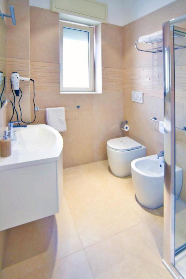 Astro Blu Bed and Breakfast Λέτσε Εξωτερικό φωτογραφία